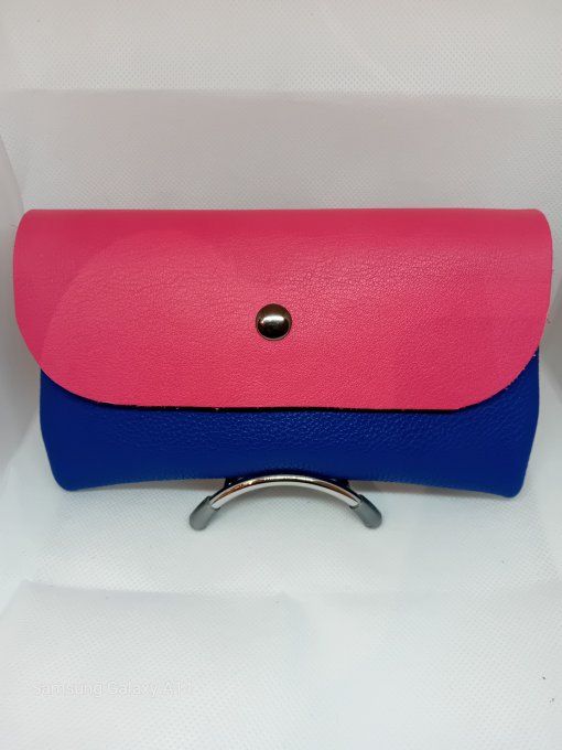 Pochette en cuir bleu