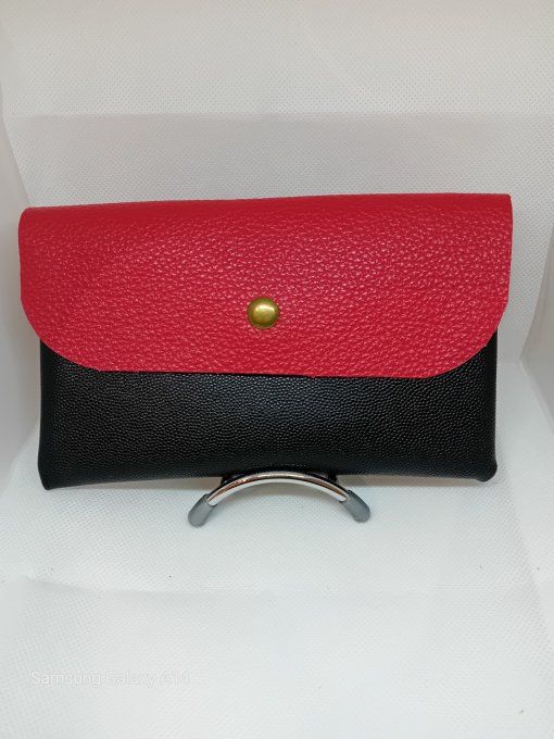 Pochette en cuir noir et rouge